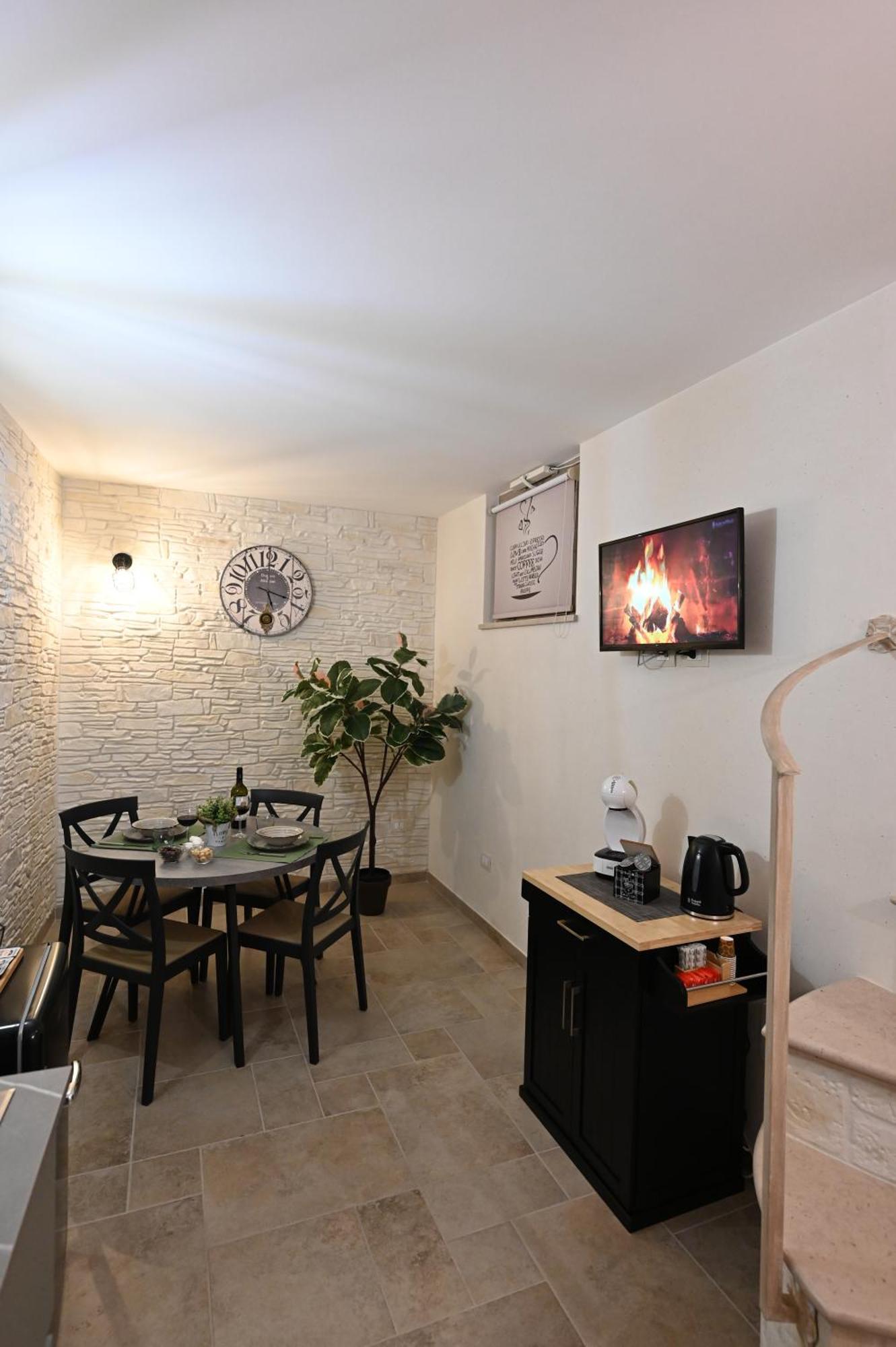 Suite Laurel Spa Con Idromassaggio Φαζάνο Εξωτερικό φωτογραφία